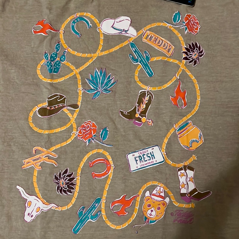 Teddy Fresh Giddy UP Tee in Mushroom size M